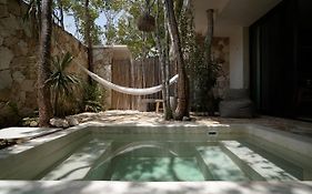 Teva Tulum, Aldea Zama